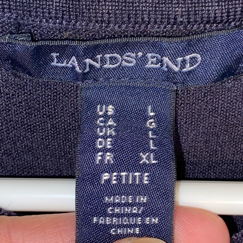 Southwest Airlines Employee Lands' End V-neck sweater vest embroidered logo. - Picture 8 of 10